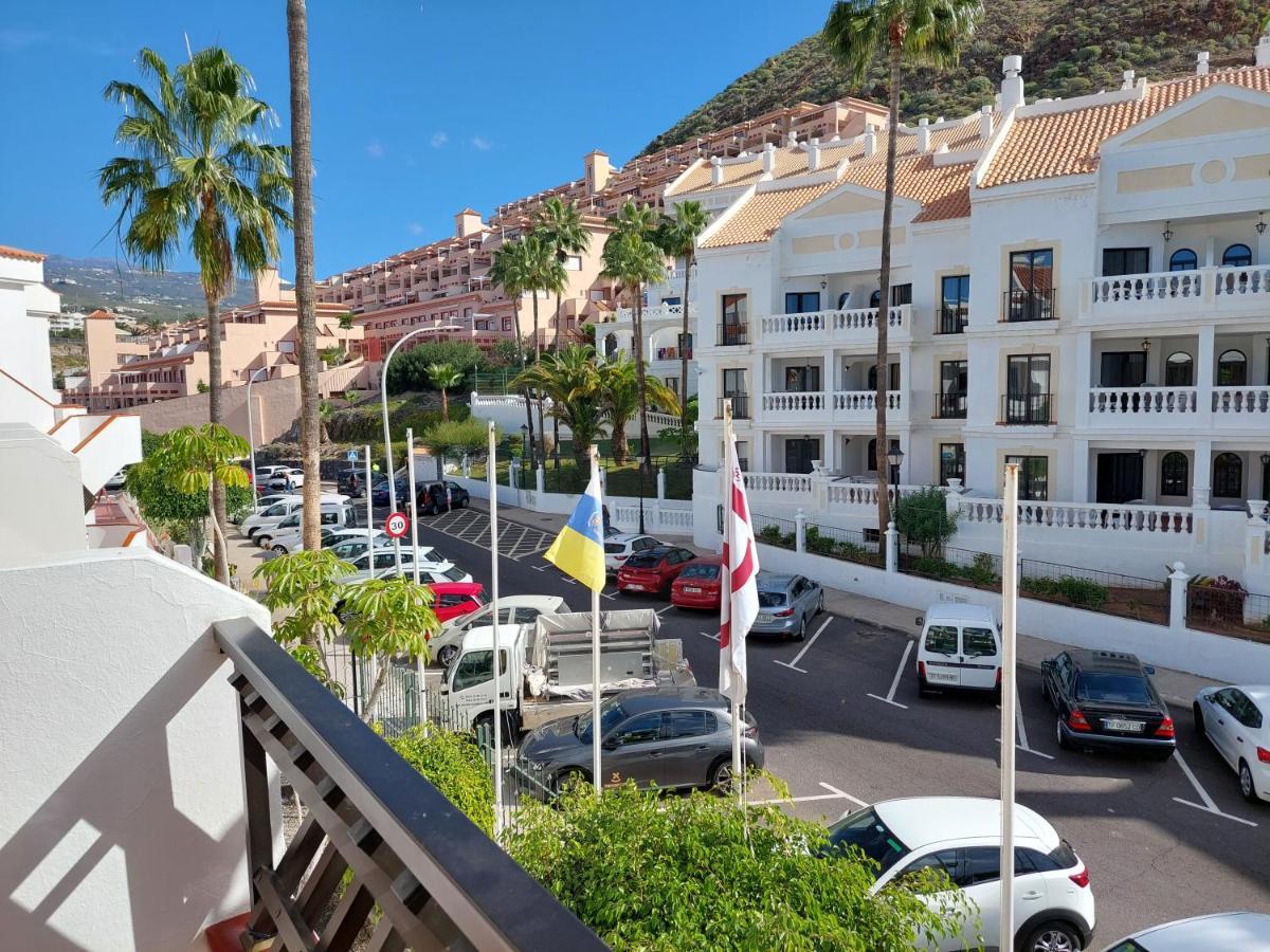 Greatly Located Apartment With Heated Pool, Los Cristianos Los Cristianos  Kültér fotó