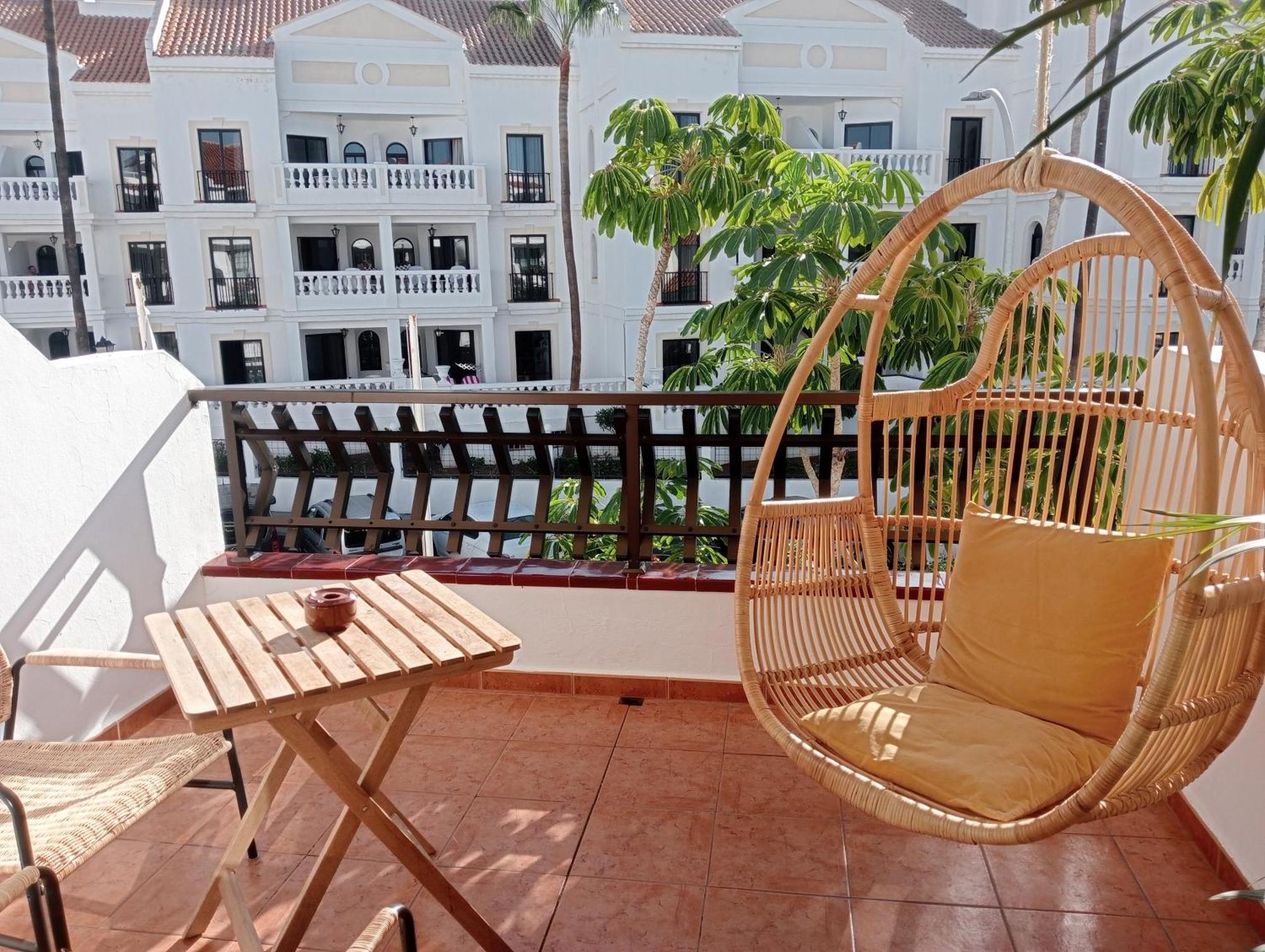 Greatly Located Apartment With Heated Pool, Los Cristianos Los Cristianos  Kültér fotó