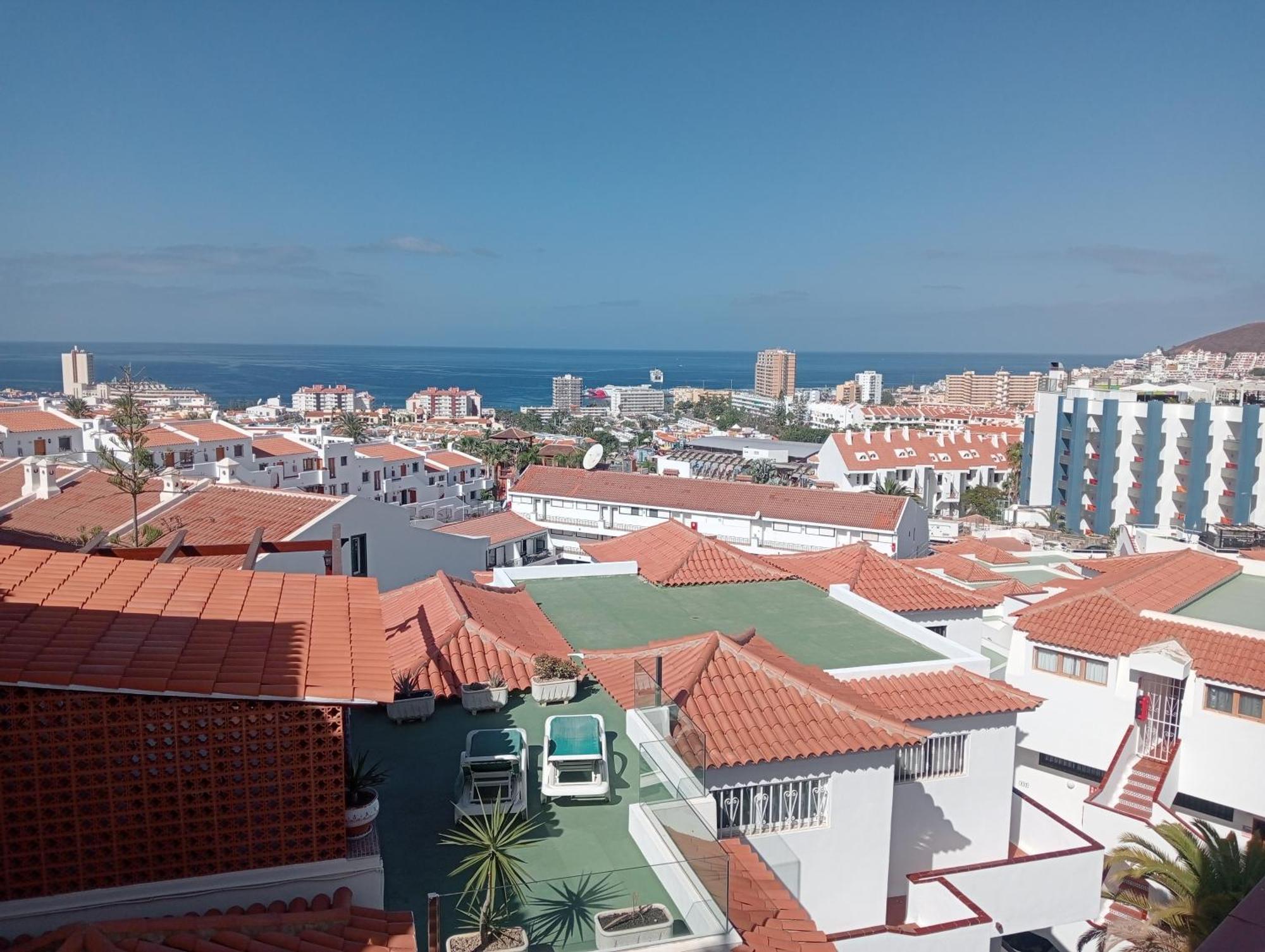 Greatly Located Apartment With Heated Pool, Los Cristianos Los Cristianos  Kültér fotó