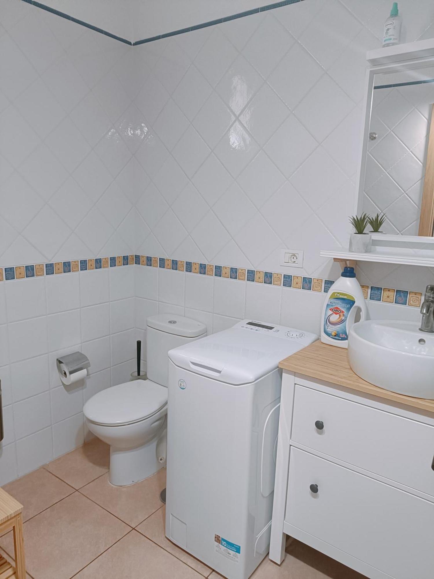 Greatly Located Apartment With Heated Pool, Los Cristianos Los Cristianos  Kültér fotó