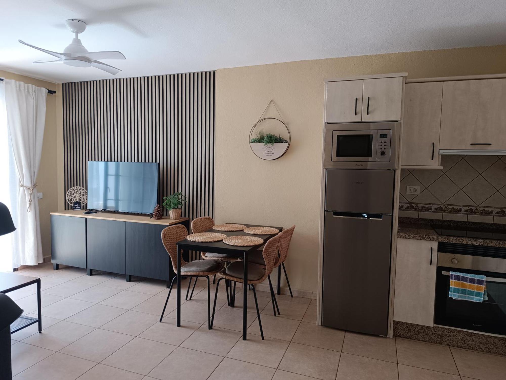 Greatly Located Apartment With Heated Pool, Los Cristianos Los Cristianos  Kültér fotó